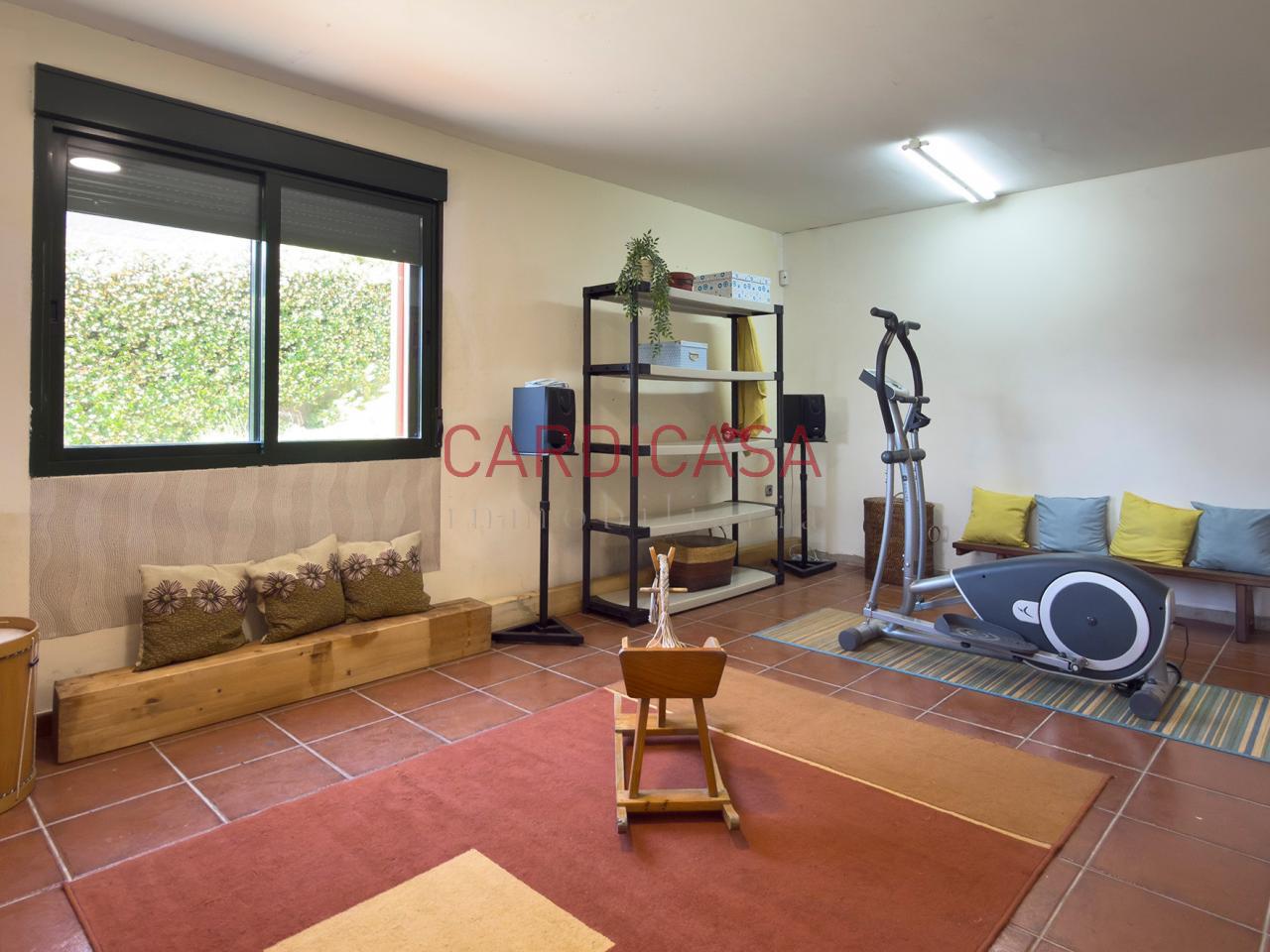 178240820106900045209_178220615226 Chalet listo para entrar a vivir en urbanización privada con piscina, zonas deportivas y amplios espacios para disfrutar