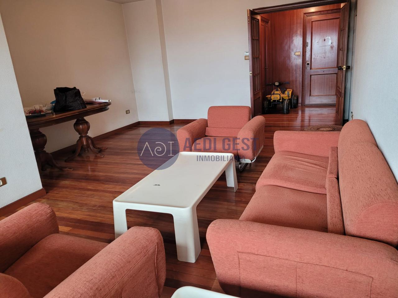 178241261631900171936_178241097106 Piso en VIGO