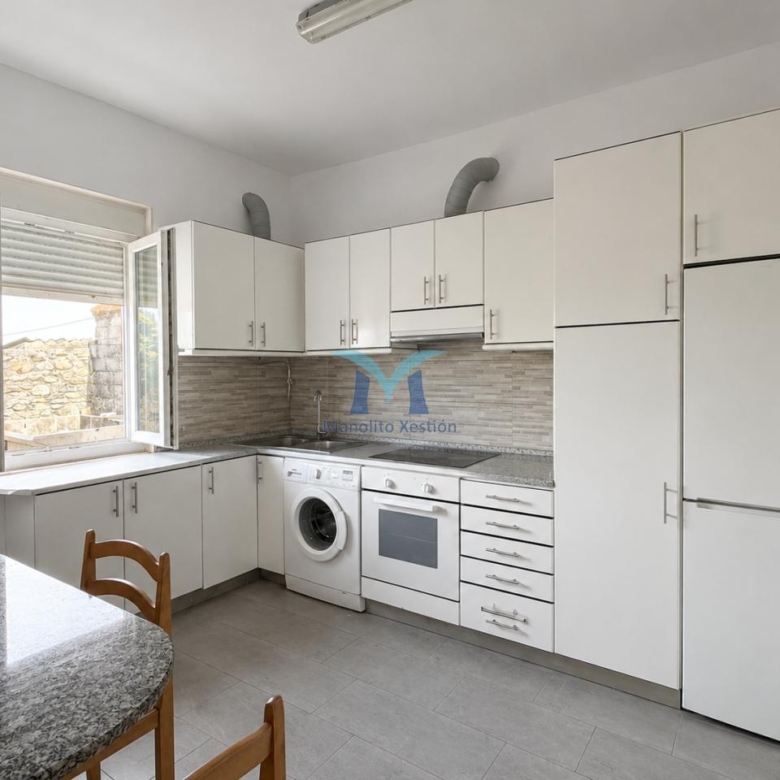 SE VENDE CASA CON JARDÍN Y VISTAS AL MAR EN MUXÍA (A CORUÑA)
