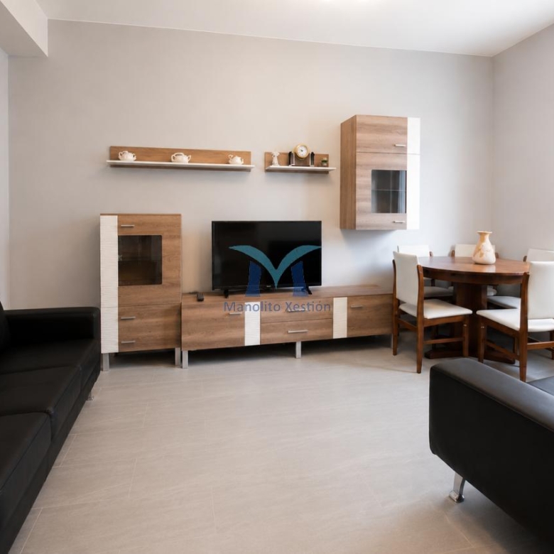 SE VENDE CASA CON JARDÍN Y VISTAS AL MAR EN MUXÍA (A CORUÑA)