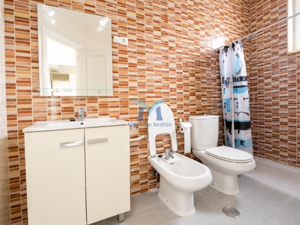 SE VENDE CASA CON JARDÍN Y VISTAS AL MAR EN MUXÍA (A CORUÑA)