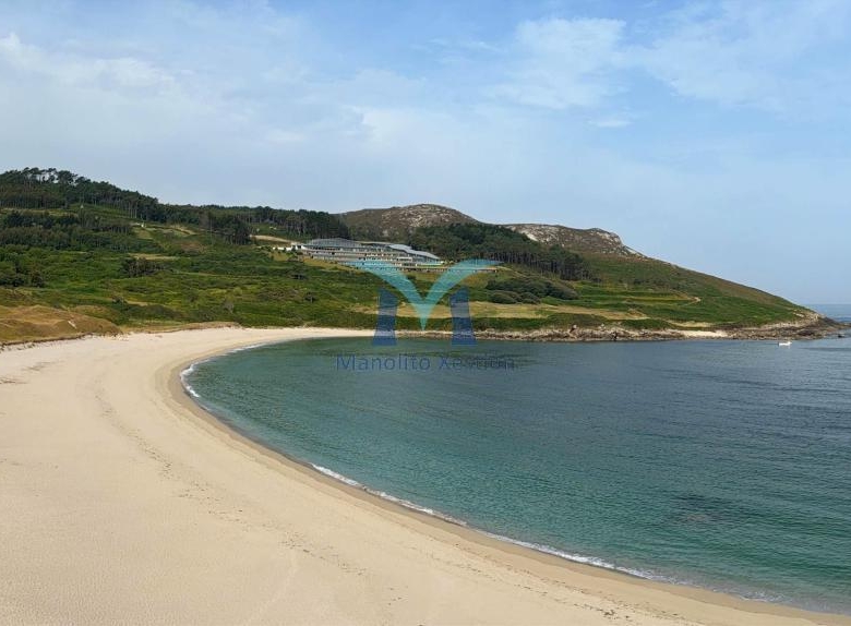 SE VENDE CASA CON JARDÍN Y VISTAS AL MAR EN MUXÍA (A CORUÑA)