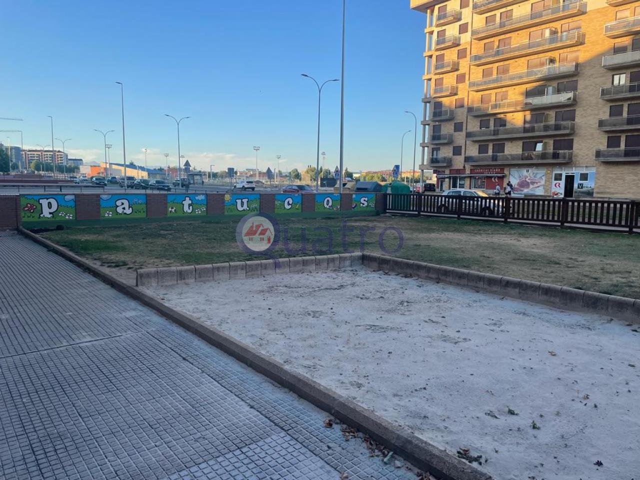 Local en alquiler en la zona de la zona Palomera, Avenida Universidad