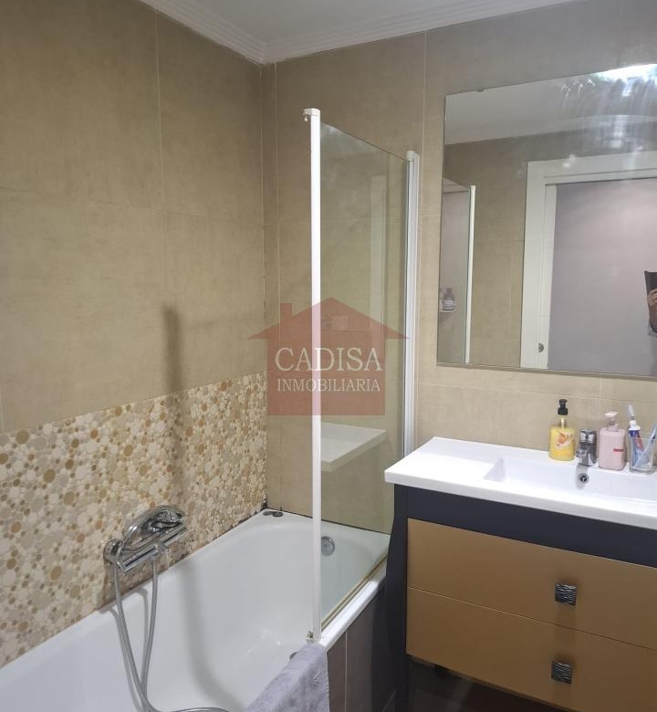 ALQUILER DE PISO PARA ESTUDIANTES,CÉNTRICO.REF:10627