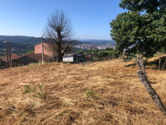 Parcela en Ourense