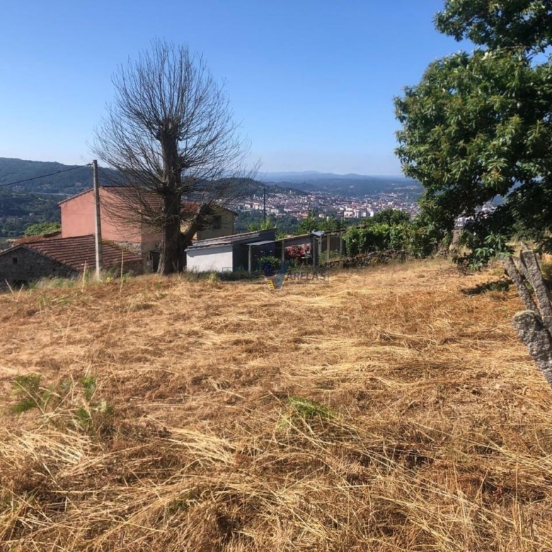 Parcela en Ourense