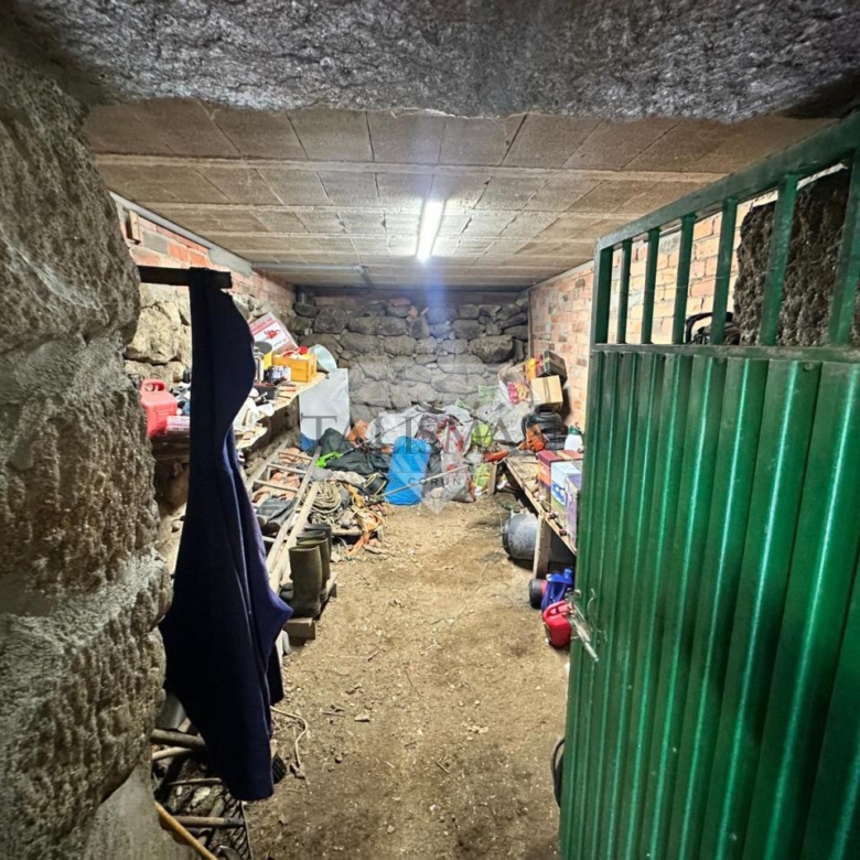 VENTA EN A CAÑIZA