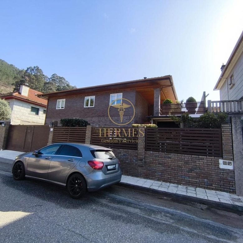 Chalet con piscina, Urbanizacion San Antoniño, Mos!!