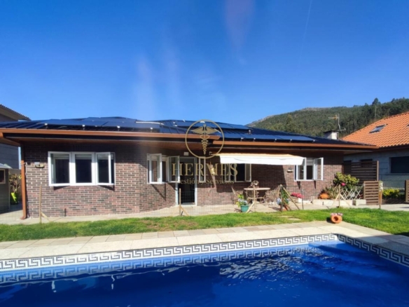Chalet con piscina, Urbanizacion San Antoniño, Mos!!