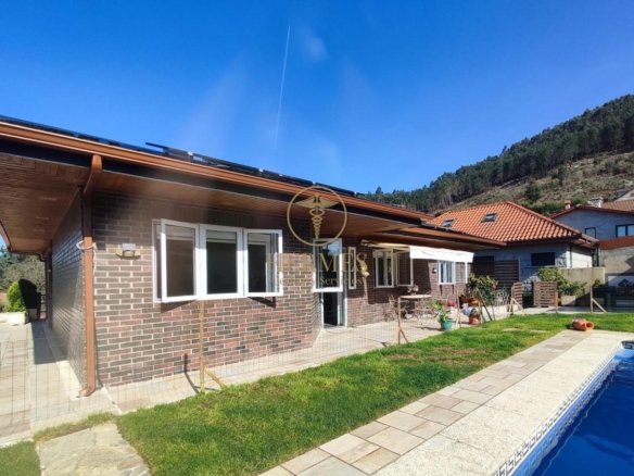 Chalet con piscina, Urbanizacion San Antoniño, Mos!!