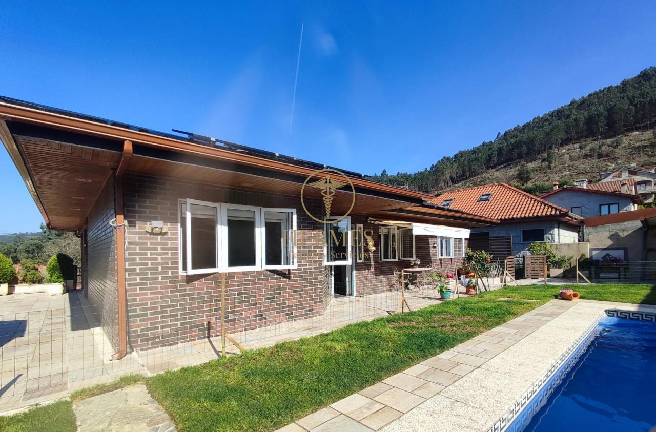 Chalet con piscina, Urbanizacion San Antoniño, Mos!!