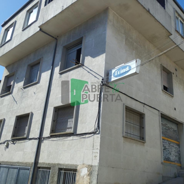 LOCAL PARA HACER VIVIENDA