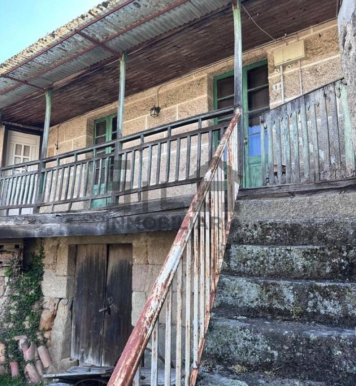 CASA DE PUEBLO EN GUSTEY