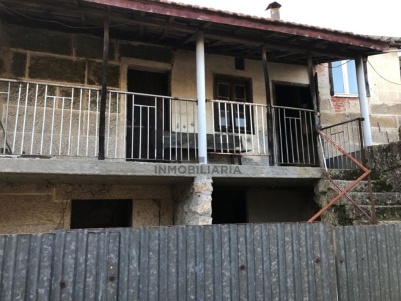 CASA DE PUEBLO EN GUSTEY