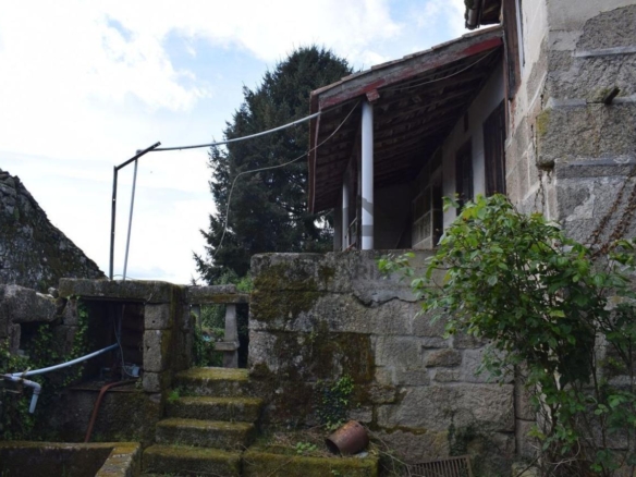CASA DE PUEBLO EN GUSTEY