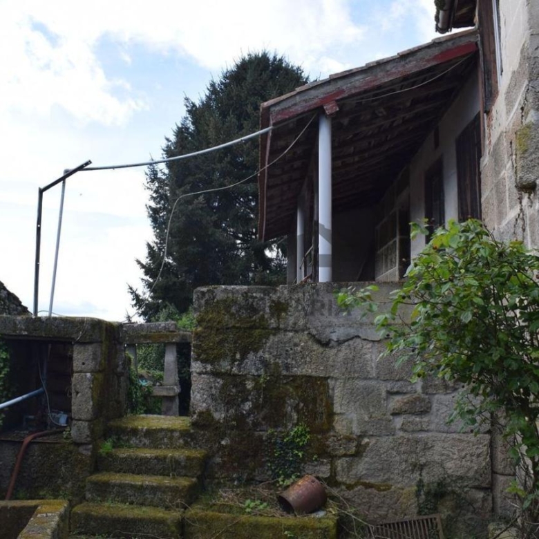 CASA DE PUEBLO EN GUSTEY