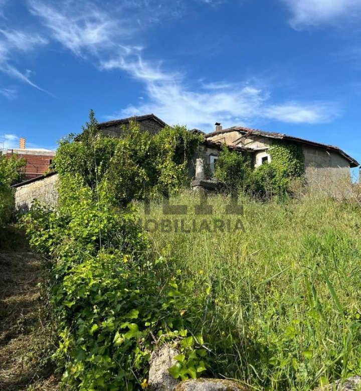 CASA DE PUEBLO EN GUSTEY
