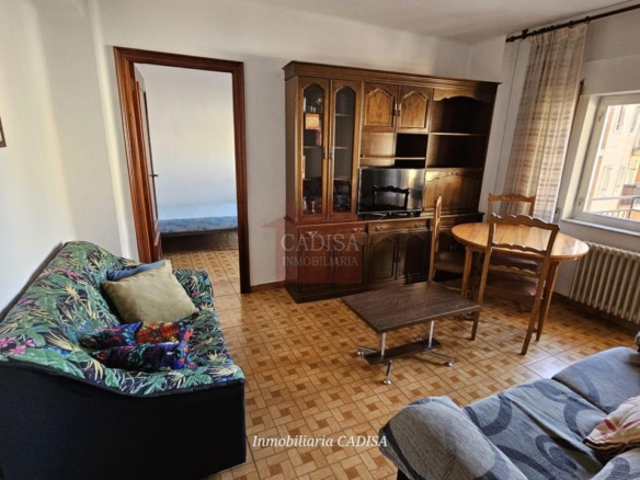 PISO EN ALQUILER PARA CHICAS ESTUDIANTES, CÉNTRICO Y CAMPUS. REF 10464
