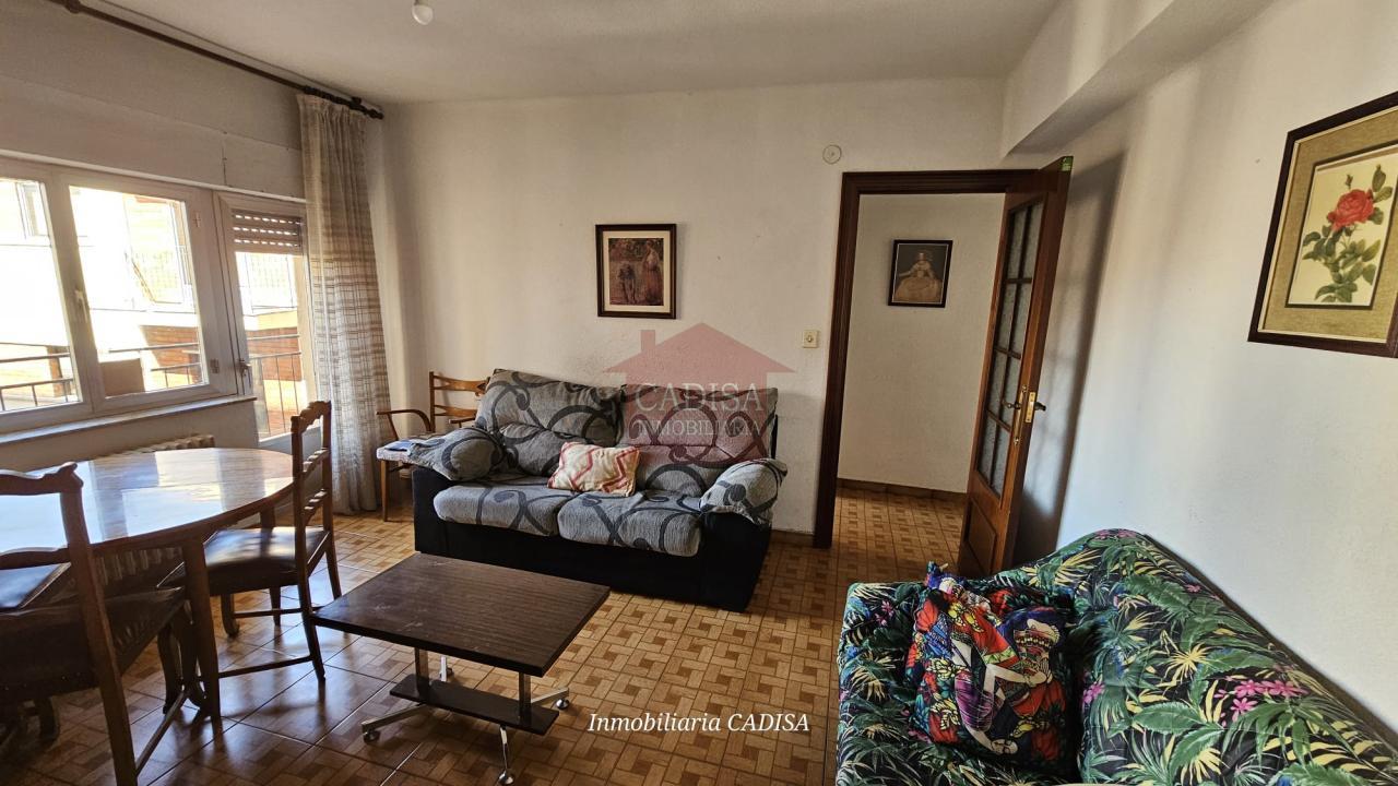 178332650634800165491_175636854546 PISO EN ALQUILER PARA CHICAS ESTUDIANTES, CÉNTRICO Y CAMPUS. REF 10464