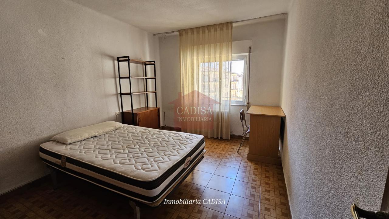 178332650752100165491_175636854557 PISO EN ALQUILER PARA CHICAS ESTUDIANTES, CÉNTRICO Y CAMPUS. REF 10464