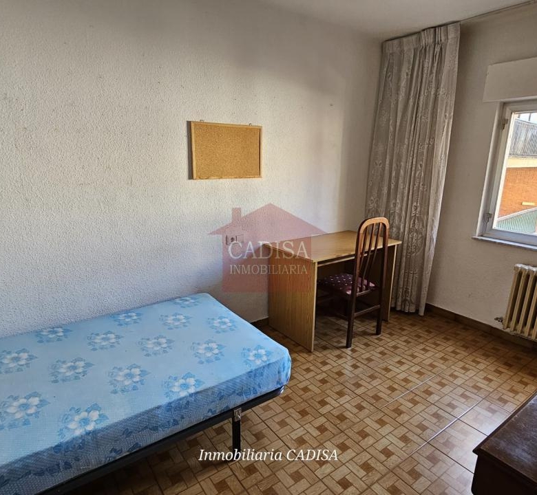PISO EN ALQUILER PARA CHICAS ESTUDIANTES, CÉNTRICO Y CAMPUS. REF 10464