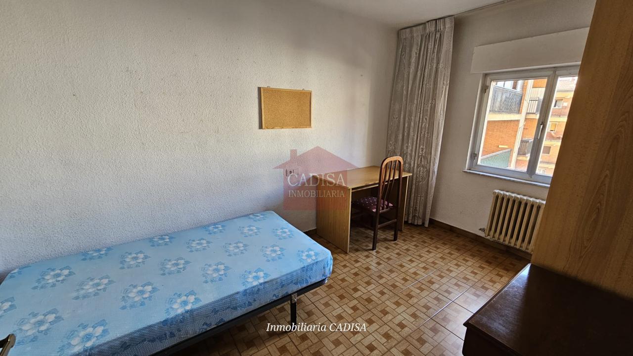 178332650781000165491_175636854549 PISO EN ALQUILER PARA CHICAS ESTUDIANTES, CÉNTRICO Y CAMPUS. REF 10464