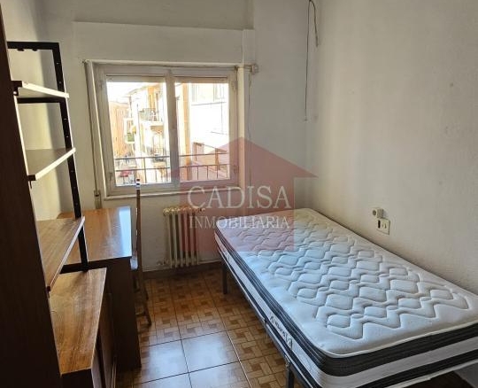 PISO EN ALQUILER PARA CHICAS ESTUDIANTES, CÉNTRICO Y CAMPUS. REF 10464