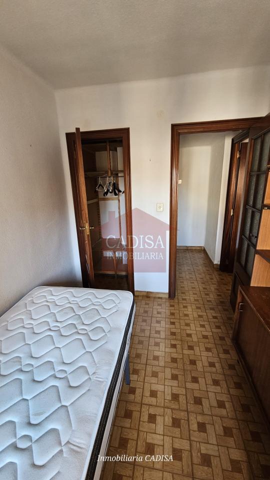 178332650803400165491_175636854566 PISO EN ALQUILER PARA CHICAS ESTUDIANTES, CÉNTRICO Y CAMPUS. REF 10464