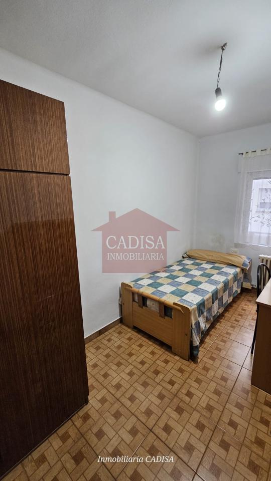178332650915600165491_175636854569 PISO EN ALQUILER PARA CHICAS ESTUDIANTES, CÉNTRICO Y CAMPUS. REF 10464