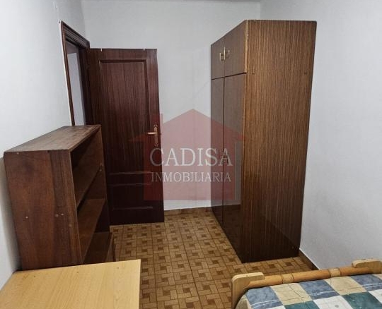 PISO EN ALQUILER PARA CHICAS ESTUDIANTES, CÉNTRICO Y CAMPUS. REF 10464