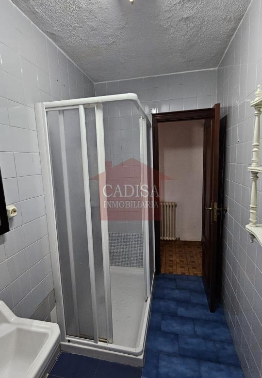PISO EN ALQUILER PARA CHICAS ESTUDIANTES, CÉNTRICO Y CAMPUS. REF 10464