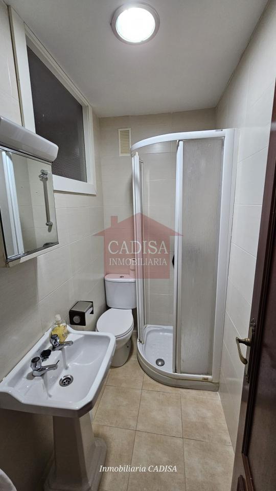178332651310600165491_175636854597 PISO EN ALQUILER PARA CHICAS ESTUDIANTES, CÉNTRICO Y CAMPUS. REF 10464