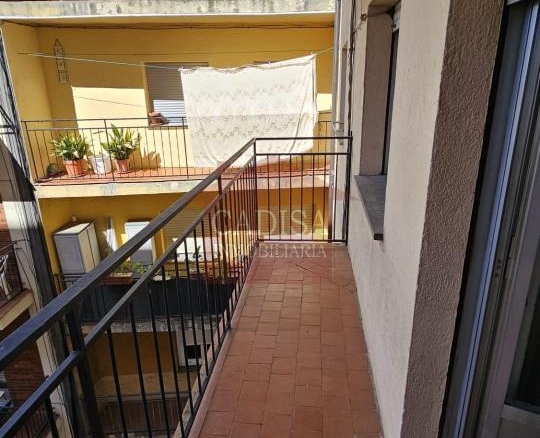 PISO EN ALQUILER PARA CHICAS ESTUDIANTES, CÉNTRICO Y CAMPUS. REF 10464
