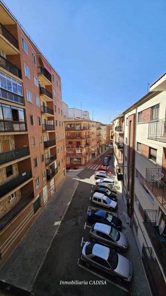 178332651554700165491_175636854620 PISO EN ALQUILER PARA CHICAS ESTUDIANTES, CÉNTRICO Y CAMPUS. REF 10464