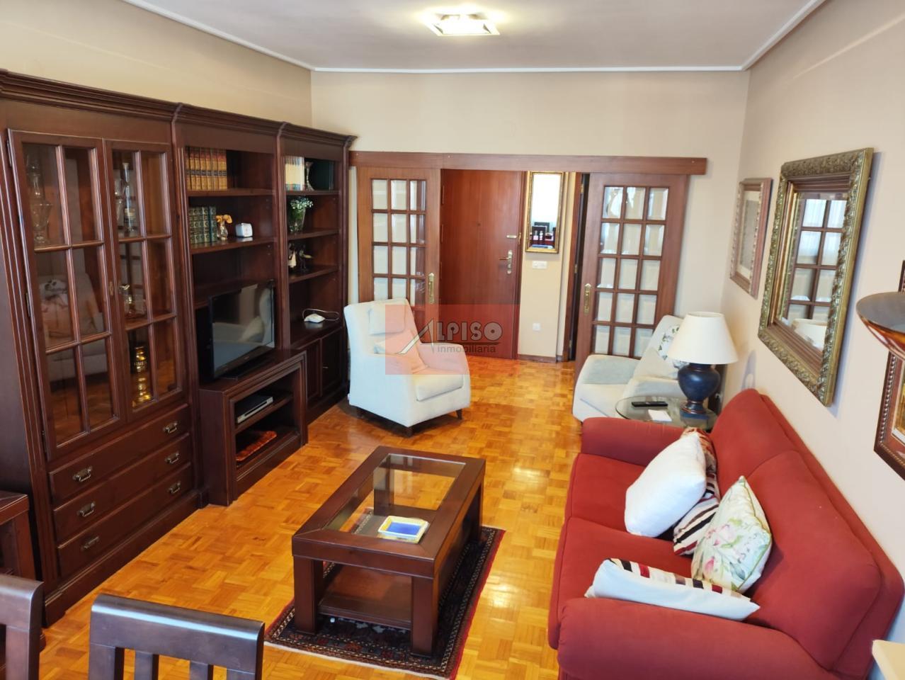 178341969435800172139_178341952757 Piso en Ourense