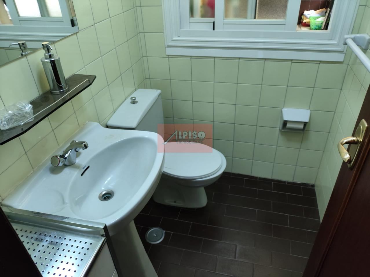 178341970547800172139_178341952522 Piso en Ourense