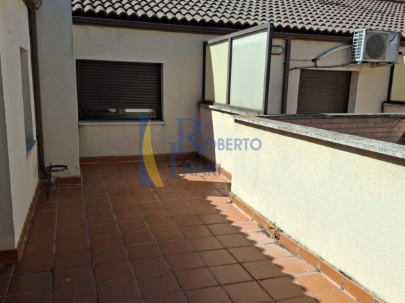 DUPLEX SEMI NUEVO