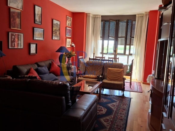 DUPLEX SEMI NUEVO