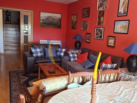 DUPLEX SEMI NUEVO