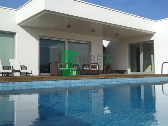CHALET INDEPENDIENTE A 10 MINUTOS!!