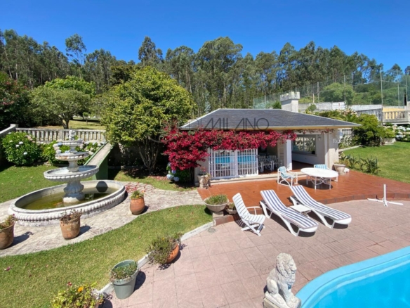 Chalet con piscina e increíbles vistas al mar