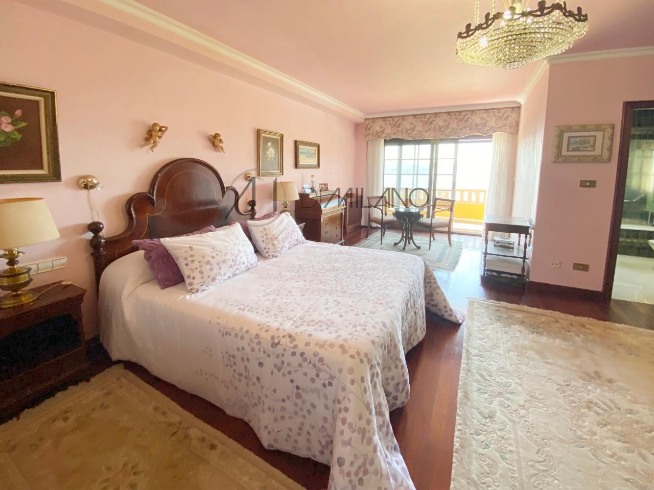 178367786215800045174_178188547698 Chalet con piscina e increíbles vistas al mar