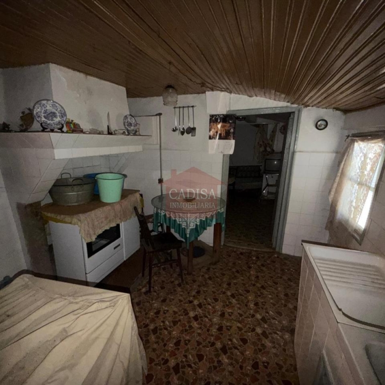 CASA EN VENTA EN MIRANDA DEL CASTAÑAR. REF. C4099