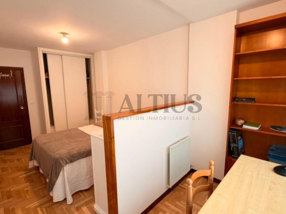Habitación en Alquiler, Área Central. Solo chica estudiante