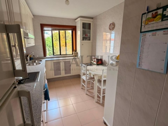 Habitación en Alquiler, Área Central. Solo chica estudiante