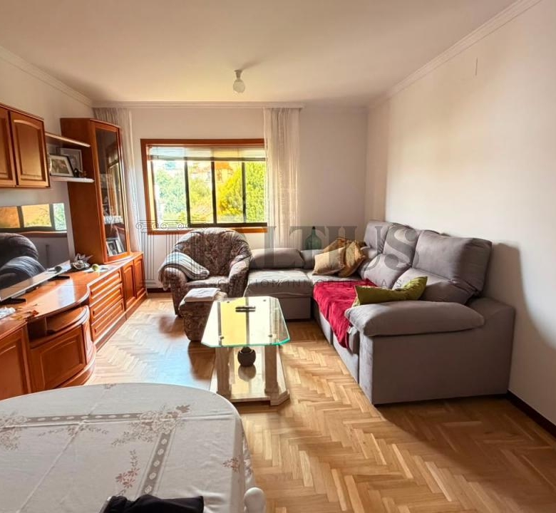 Habitación en Alquiler, Área Central. Solo chica estudiante