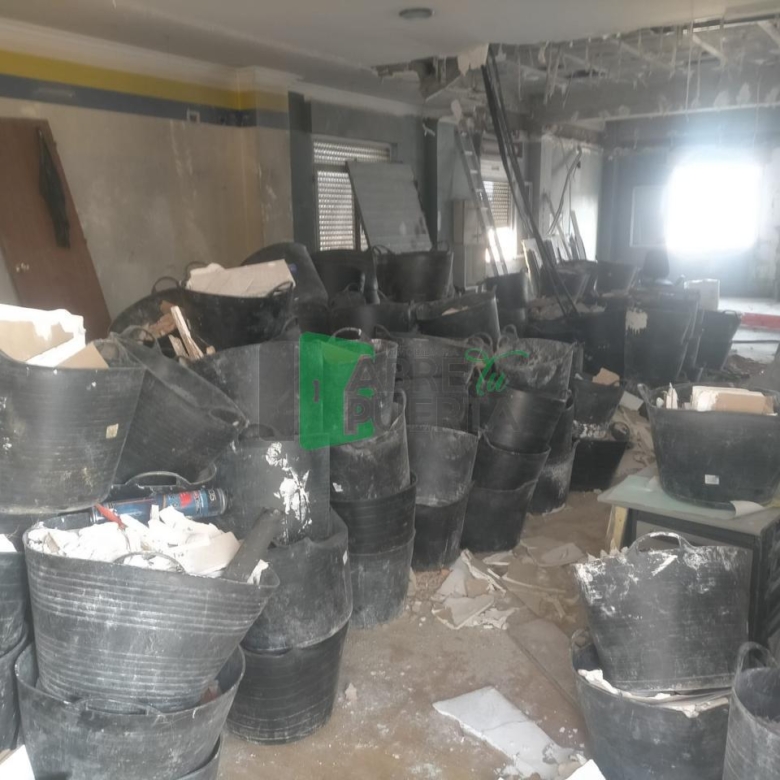 LOCAL PARA HACER VIVIENDA