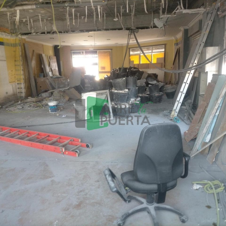 LOCAL PARA HACER VIVIENDA