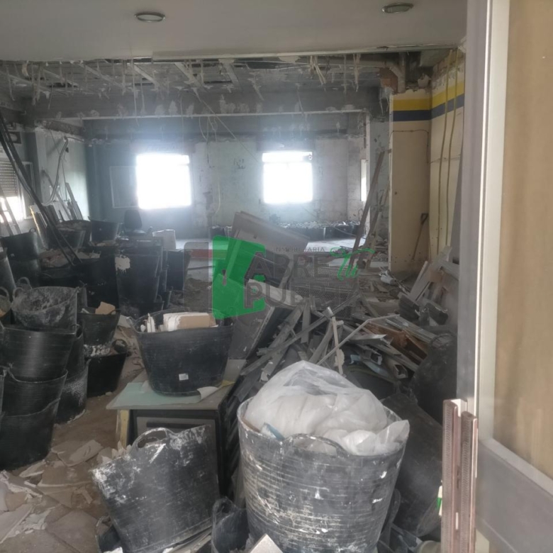 LOCAL PARA HACER VIVIENDA