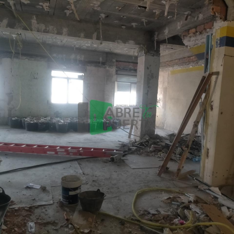 LOCAL PARA HACER VIVIENDA